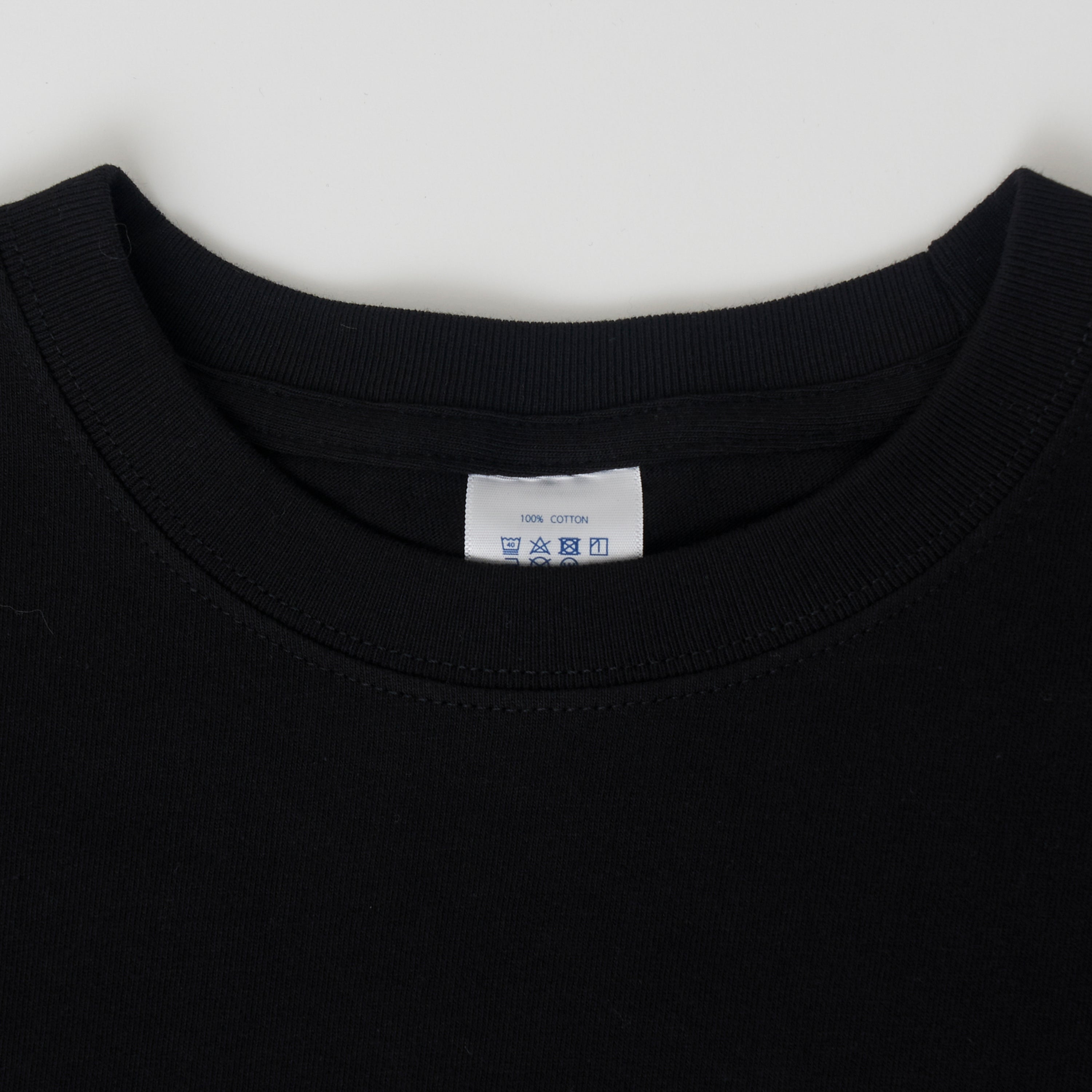 10th anniv. Discography T-Shirts BLACK