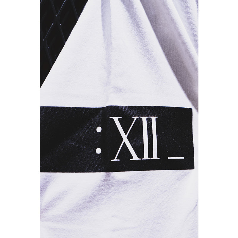:12_White long sleeve T-shirts