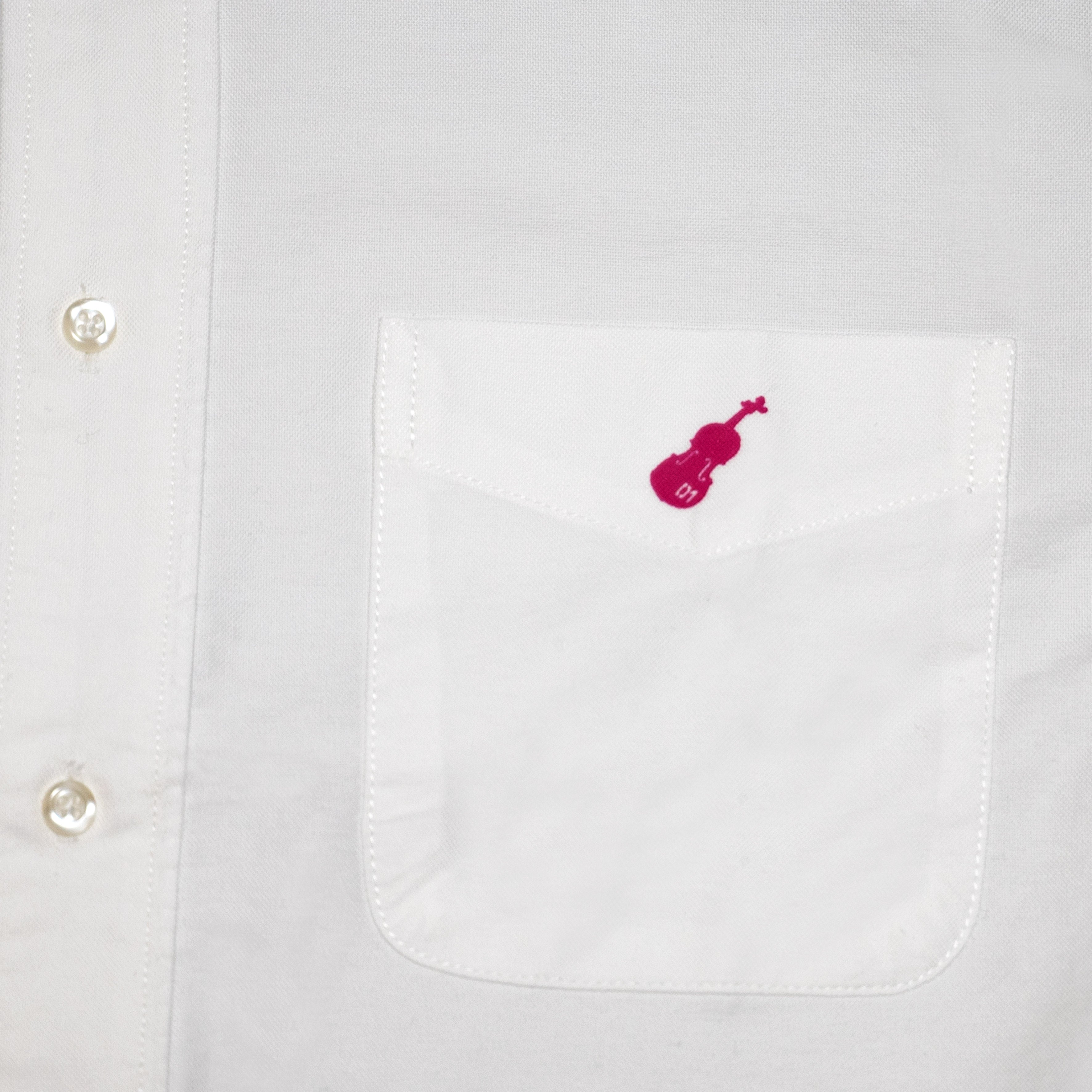 刺繍入りYシャツ